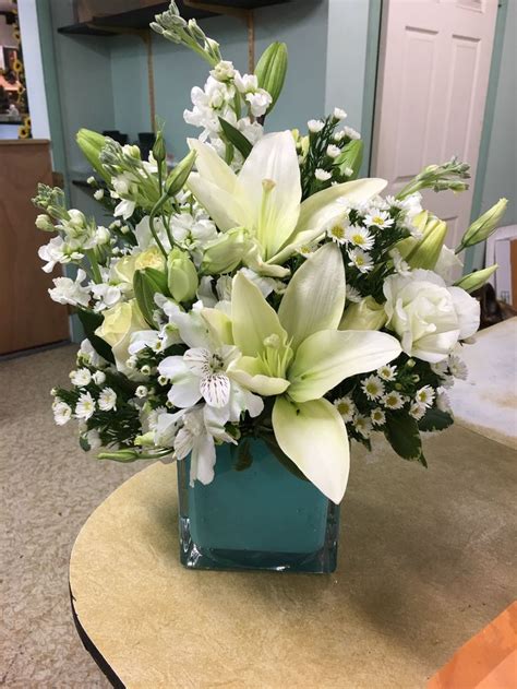 All White Arrangement Makes For A Elegant Bouquet Flower Arrangements