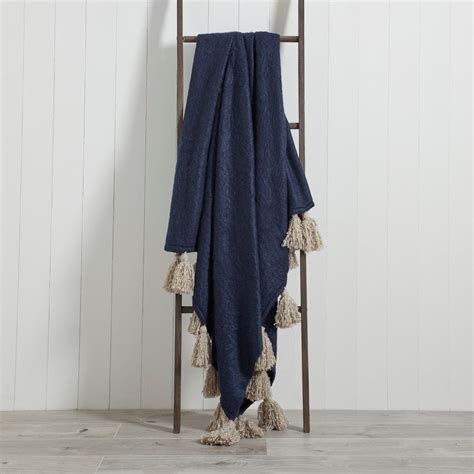 Available In A Variety Of Bold Colourways This Throw Is Designed With