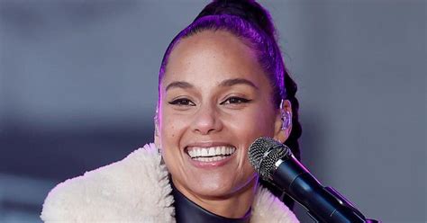 What Is Alicia Keys Current Net Worth Its Very Impressive