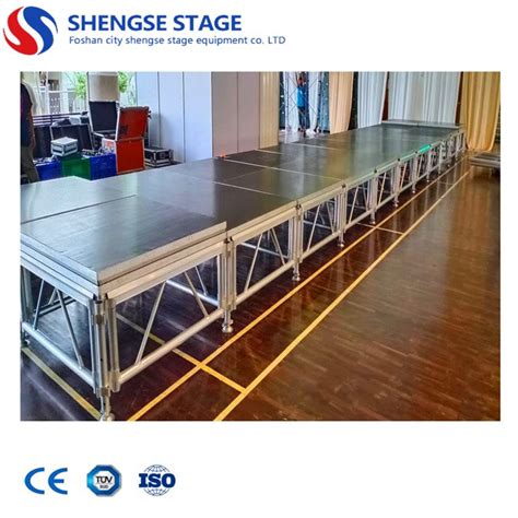 China Customized Adjustable Aluminum Portable Event Stage Platform