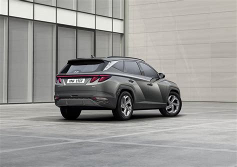 El nuevo hyundai tucson 2021 es la cuarta generación del suv coreano. 2022 Hyundai Tucson stirs up compact SUV segment with ...