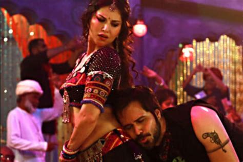 Baadshaho Internet Cant Get Over Sunny Leone And Emraan Hashmis