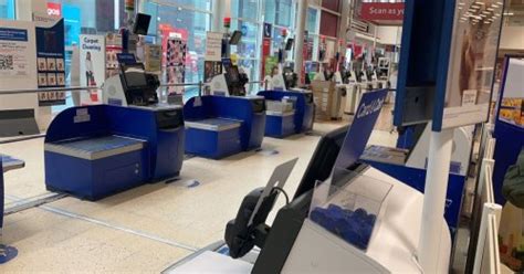 Tesco Apology After Fuming Customers Couldnt Pay Contactless Due To