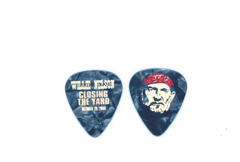 Willie Nelson Pick Of The Week Closing The Yard
