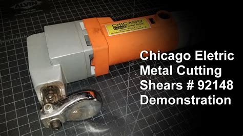 Chicago Electric Metal Cutting Shears 92148 Demonstration Youtube