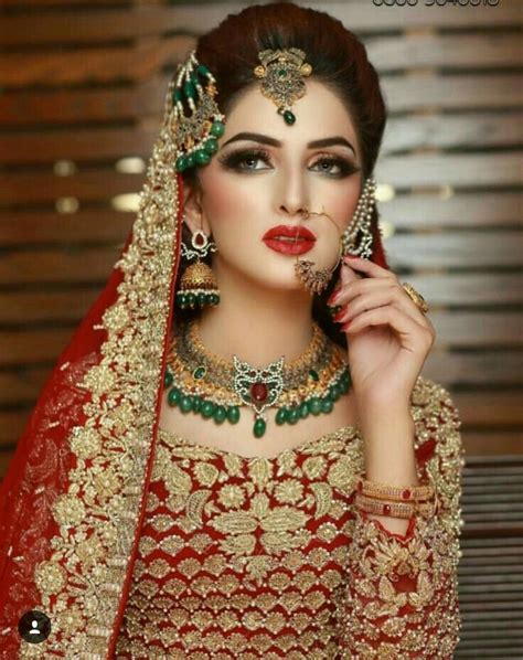 pin by ishrat jahan on photo in 2020 pakistani bridal makeup red pakistani bridal makeup red