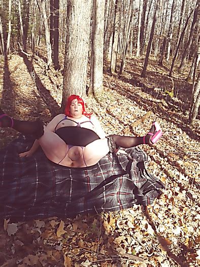 Nude Sissy Outdoors On Camera