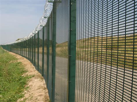 Military Base Perimeter Security Systems Mod Fencing Zaun Ltd
