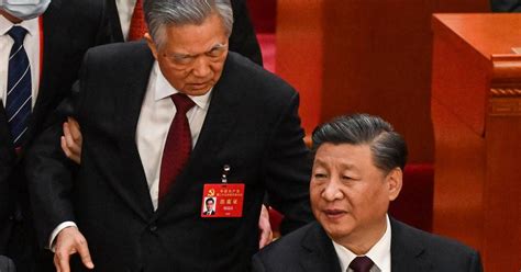 Parteitag China Hu Jintao Muss Gewaltsam Vom Podium Geführt Werden
