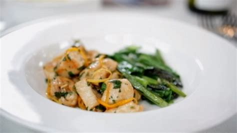 Drop a few chicken pieces of chicken into bag of sauce mixture and squish around to coat thoroughly. Michel Roux Jr and Ken Hom Quick orange and lemon chicken ...