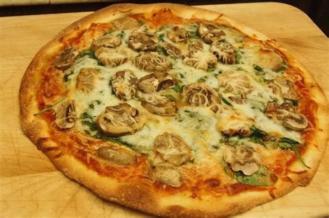 Bread Butter Spinach And Mushroom Pizza