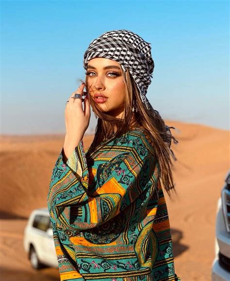 Girls Dp Stylish Stylish Clothes For Women Beautiful Arab Women Beautiful Asian Persian