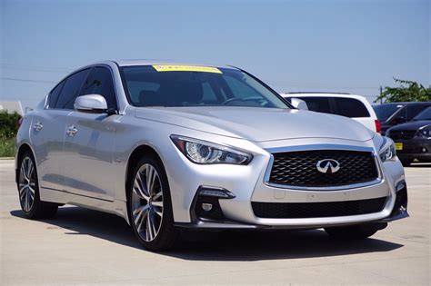 The q50 red sport 400's interior differentiates itself nicely from other models. Pre-Owned 2018 INFINITI Q50 3.0t SPORT AWD