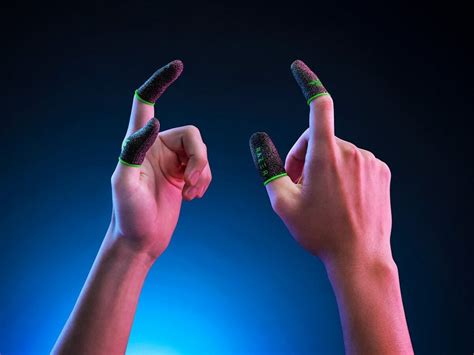 Razer Gaming Finger Sleeve Provides Enhanced Aim And Control With A High Sensitivity Fabric