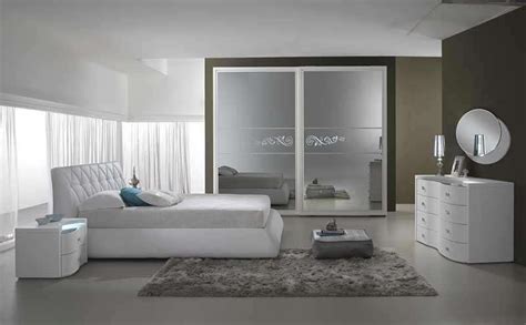 Získajte jedinečný taliansky nábytok chateau d´ax. Chateau d'ax: letti e prezzi della collezione 2014 | Modern platform bed, Top quality bedroom ...