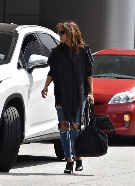 Halle Berry In Ripped Jeans Out In Los Angeles 10032017 • Celebmafia