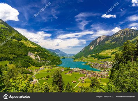 Village Lake Lungern Lungerersee Obwalden Switzerland Stock Photo By