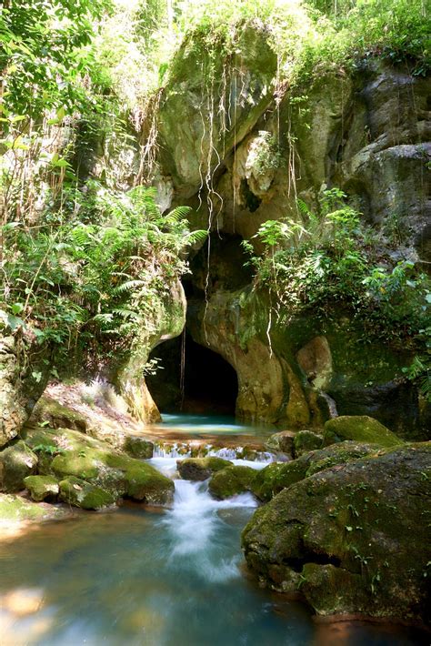 Best Caves In Belize