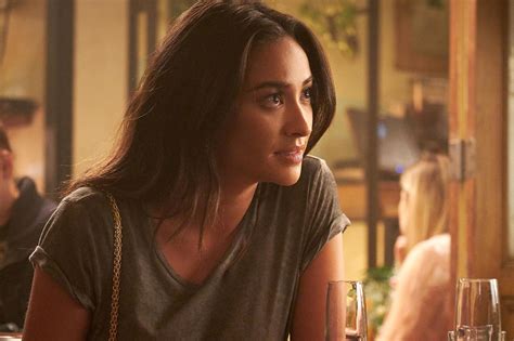 Shay Mitchell Compares Her You And Pretty Little Liars Characters