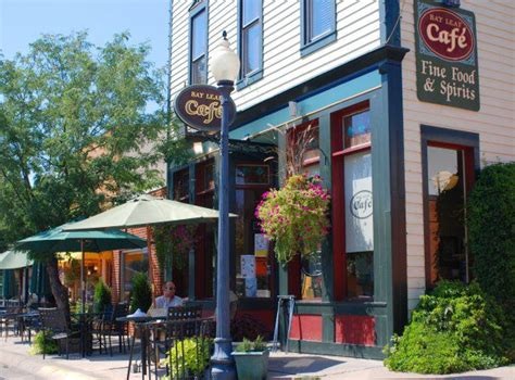 Leaf & co cafe operation hours: Bay Leaf Cafe: The Remote South Dakota Restaurant That ...
