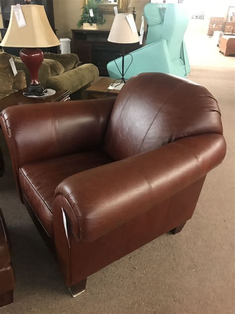Broyhill Leather Club Chairot Delmarva Furniture Consignment