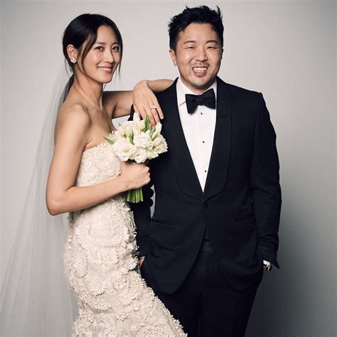 Claudia Kim Kenang Momen Bahagia Pernikahan Lewat Foto