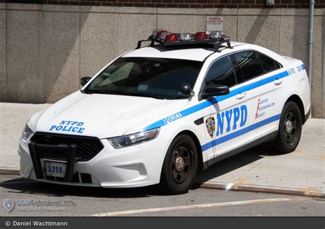 Einsatzfahrzeug Nypd Brooklyn 60th Precinct Fustw 3298 Bos