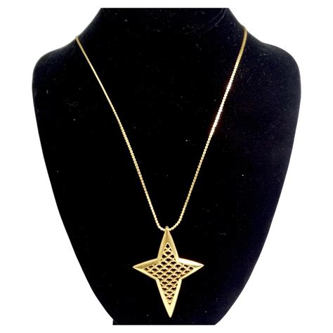 Trifari Gold Tone Star Pendent Necklace For Sale At 1stdibs