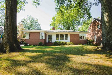 Stephanie Taylor | Sowell Realtors | Memphis, TN