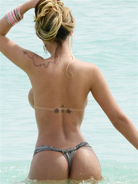 Andressa Urach Strips Topless Bikini Photos On Beach In Miami The Biggest