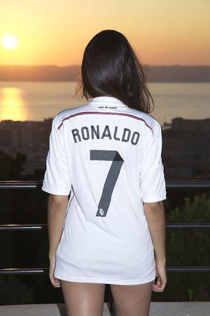Real Madrid Girls™ Sexy Girls In Soccer Wear Real Madrid Jersey