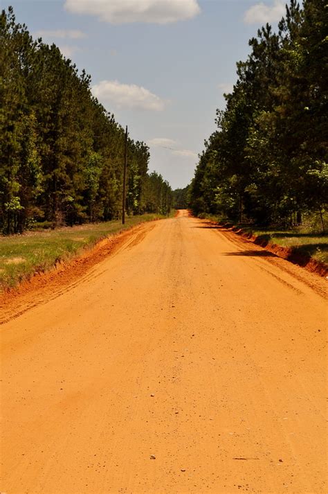 I Love Red Dirt Roads Ideas Red Dirt Dirt Road Country Roads Gravel