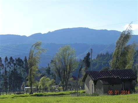 Colombia tierra querida se publica originalmente en 1970, en un l.p (larga duración) del mismo nombre y el resto es historia. Colombia tierra querida. Susa, Boyacá | Natural landmarks ...