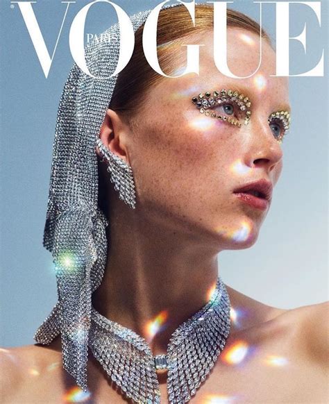 Pin By Studio Thrifty Four On Inspo Vogue Magazine Covers Vogue Editorial Photography
