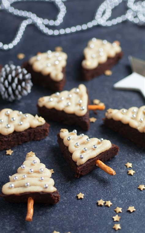 They'll have fun decorating their own christmas brownie with a candy cane trunk and ornaments made of. Vegan Christmas Tree Brownies (gluten-free) | The Green Loot