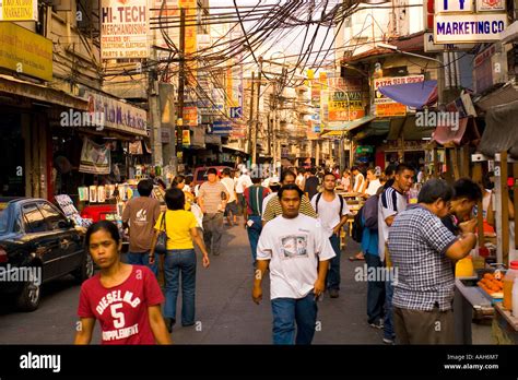 People Along Manila S Street The Philippines Stock Photo Alamy