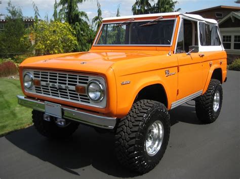 But before the bronco got to texas, it was delivered first to the shelby american workshop in los the bronco served as the yukabanski family's daily driver, and made frequent trips back and forth to. 1969 FORD BRONCO CUSTOM 4X4 - Side Profile - 93585 | Ford ...