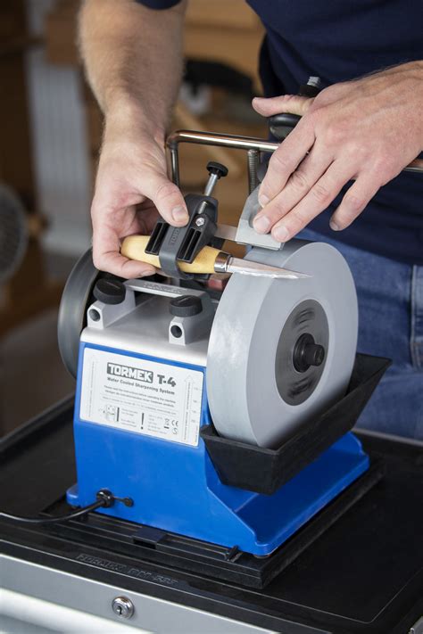 Tormek T 4 Sharpening System With Htk 806 Hand Tool And Tnt 808