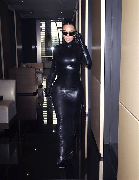 Kim Kardashians Skintight Leather Dress In Milan Photos Hollywood Life