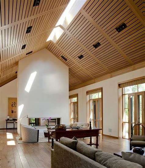 Make these elegant ceilings appear distinct with unusual decorating ideas. 65 unique cathedral and vaulted ceiling designs in living ...