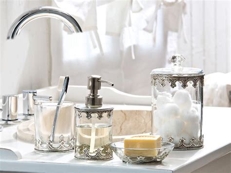 Moen's bathroom collections feature a wide variety of bathroom faucets, shower heads, bath and shower fixtures, and bath lighting and accessories. Vintage-Styled Bathroom Accessories Sets - Yonehome ...