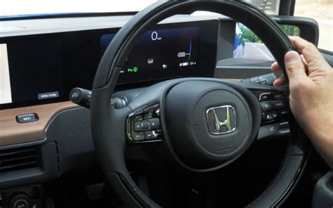 Take A Look Around The All New Honda E Vertu Motors