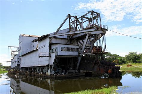 The dredge was built in england, the united kingdom in 1938 by f.w. Tanjung Tualang Tin Dredge | Tanjung Tualang Tin Dredge is ...