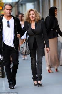 Catwoman Jocelyn Wildenstein and fiancé arrested again Express Digest