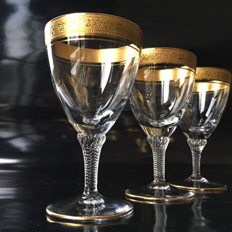 Theresienthal 5 Elegant Crystal Wine Glasses Rich Textured Gold Border 24 Carat Gold Rim