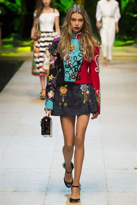 Elsa hosk takes her fashion seriously. STELLA MAXWELL on the Runway at Dolce & Gabbana Spring ...