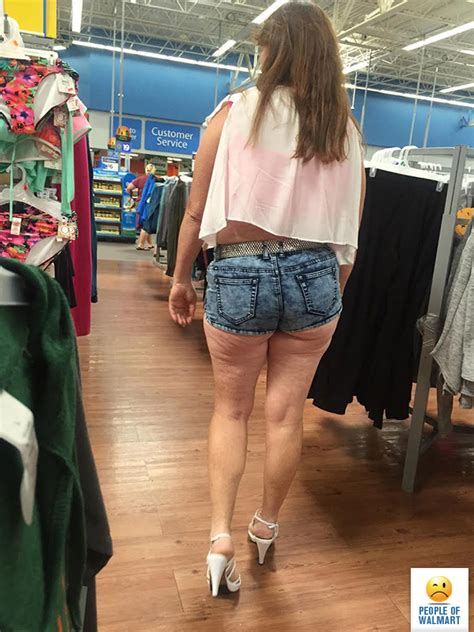 28 Shocking Pics Taken At Walmart Page 6 Of 7