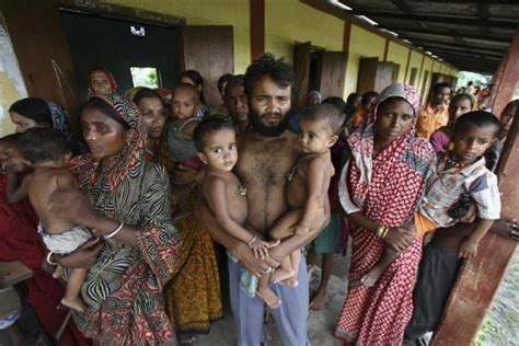 Assam Violence 41 Dead 200000 Homeless As Riots Continue Photos Ibtimes India