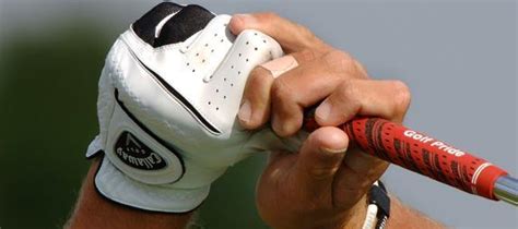 How Tiger Woods Grips The Golf Club And How To Grip The Golf Club To