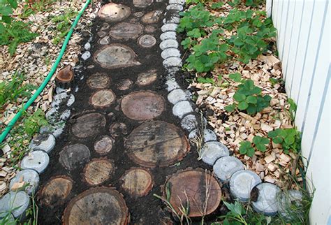 If you like the rustic look, or even a modern flair, these i love the look of a log pathway, but i don't think i would use that idea. DIY Recycled Wood Slice Garden Pathway - Celebration ...